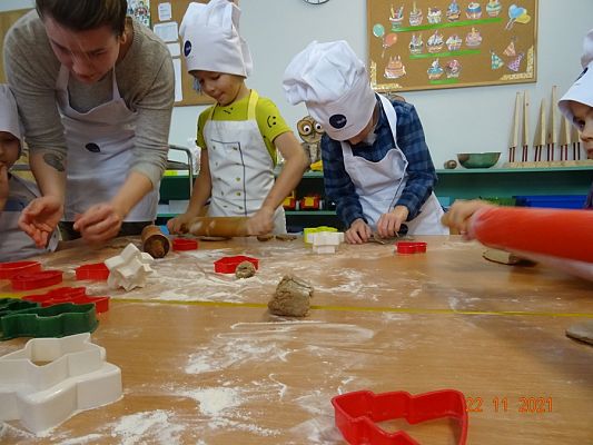 Grafika #13: Pieczemy świąteczne pierniczki cz. III