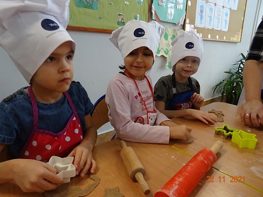 Grafika #15: Pieczemy świąteczne pierniczki cz. III