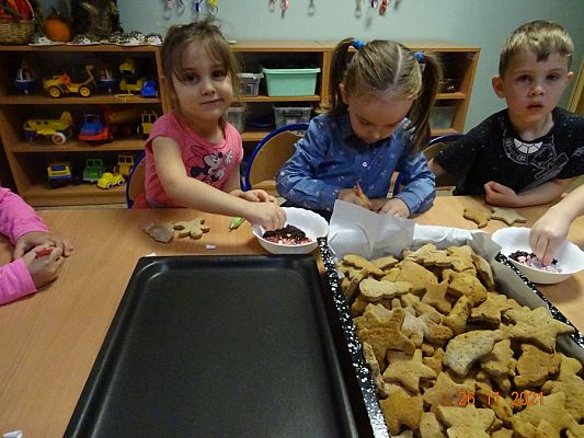 Grafika #8: Dekorujemy świąteczne pierniki cz. II