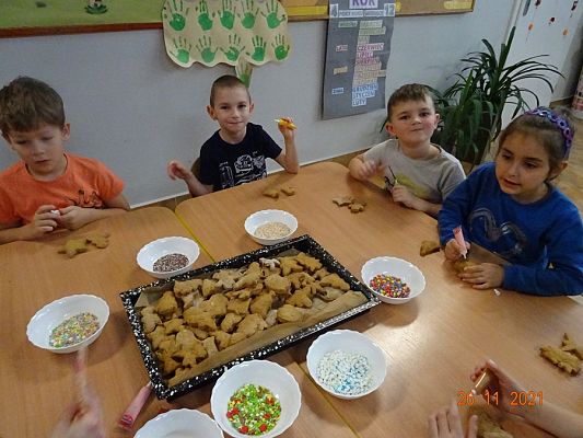 Grafika #14: Dekorujemy świąteczne pierniki cz. II