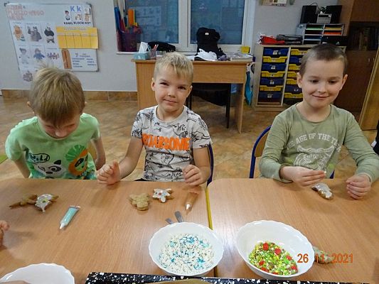 Grafika #7: Dekorujemy świąteczne pierniki cz. III