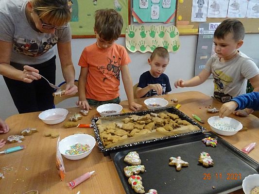 Grafika #8: Dekorujemy świąteczne pierniki cz. III