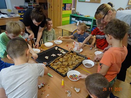 Grafika #10: Dekorujemy świąteczne pierniki cz. III