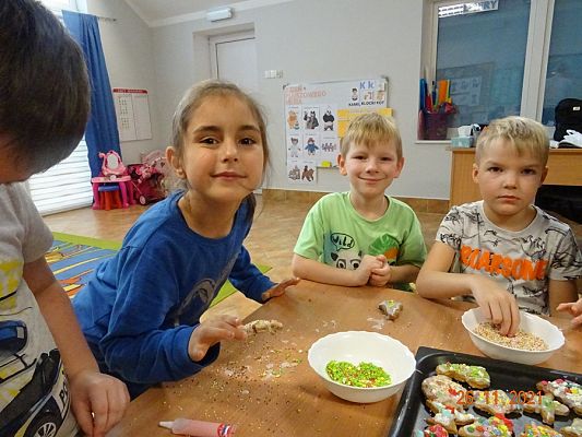 Grafika #3: Dekorujemy świąteczne pierniki cz. IV