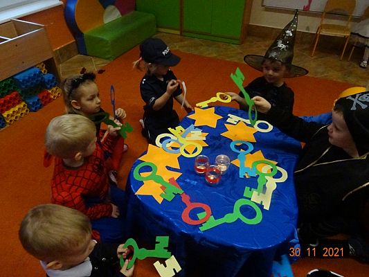 Grafika #1: Andrzejki cz. III