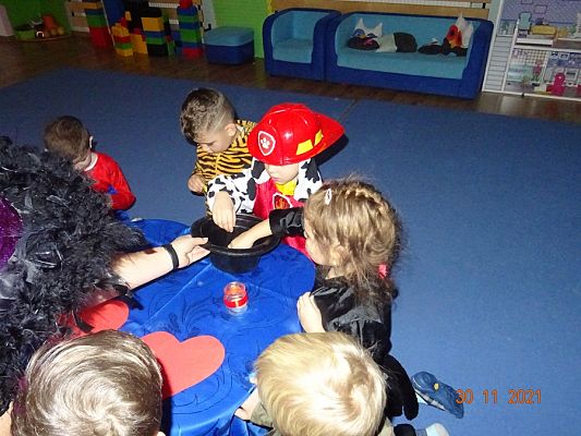 Grafika #14: Andrzejki cz. VI