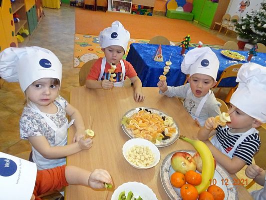 Grafika #14: Kicia Kocia i witaminowe przyjęcie  grupa Motylki -cz. I