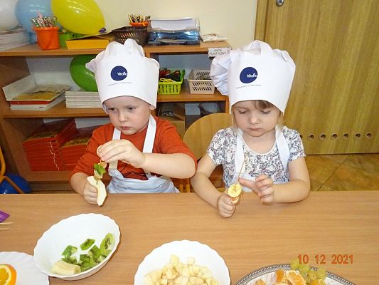 Grafika #16: Kicia Kocia i witaminowe przyjęcie  grupa Motylki -cz. I