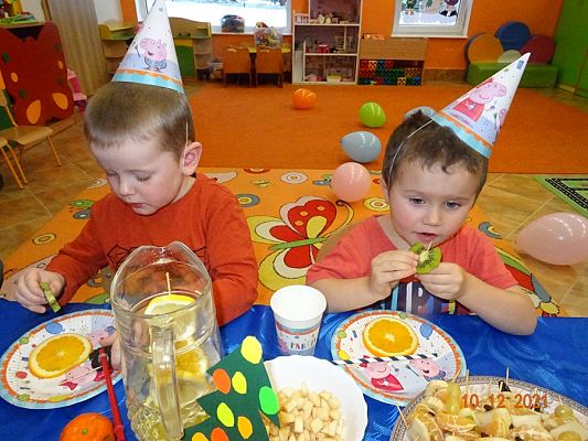 Grafika #15: Kicia Kocia i witaminowe przyjęcie  grupa Motylki -cz. I I