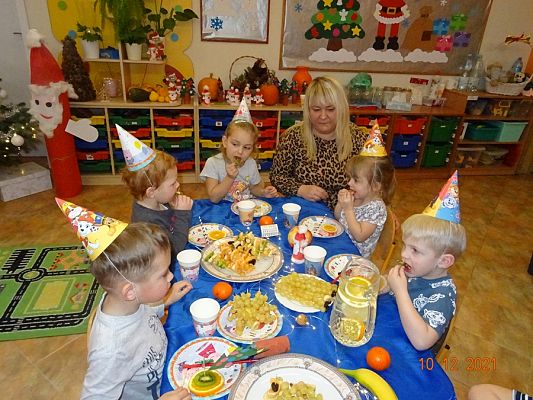 Grafika #19: Kicia Kocia i witaminowe przyjęcie  grupa Motylki -cz. I I