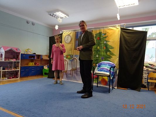 Grafika #3: Teatrzyk Dziadek do orzechów