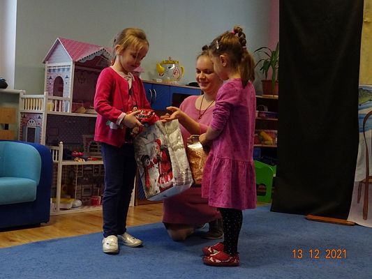 Grafika #4: Teatrzyk Dziadek do orzechów