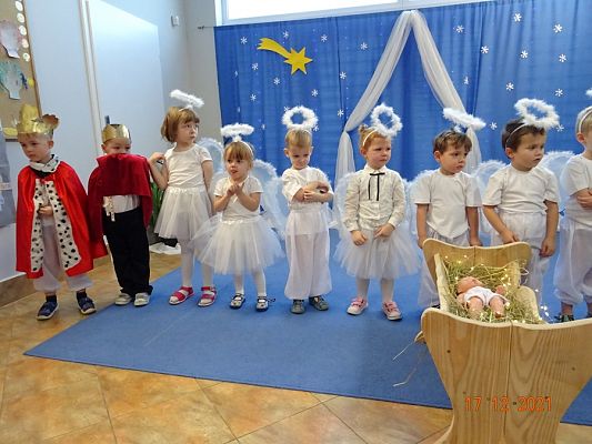 Grafika #6: Przedstawienie świąteczne cz. I