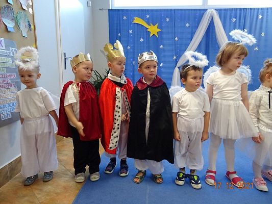 Grafika #13: Przedstawienie świąteczne cz. I