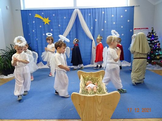 Grafika #17: Przedstawienie świąteczne cz. I