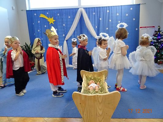 Grafika #18: Przedstawienie świąteczne cz. I