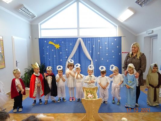 Grafika #2: Przedstawienie świąteczne cz. II