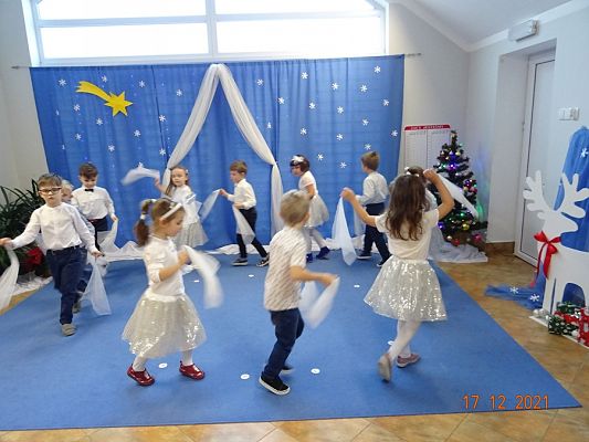 Grafika #1: Przedstawienie świąteczne cz. III