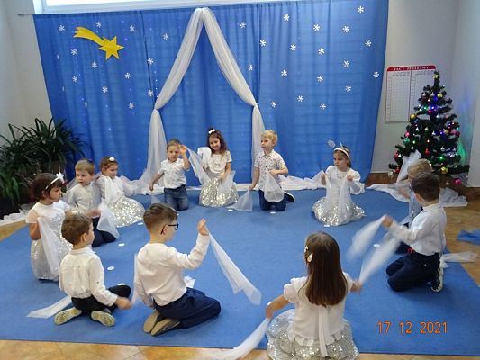 Grafika #6: Przedstawienie świąteczne cz. III