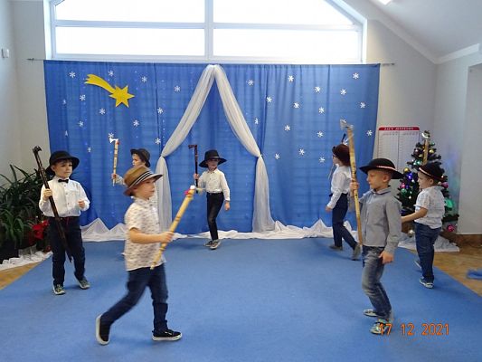 Grafika #6: Przedstawienie świąteczne cz. IV