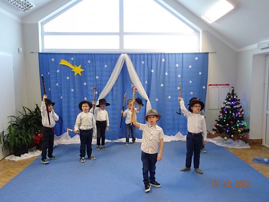 Grafika #10: Przedstawienie świąteczne cz. IV