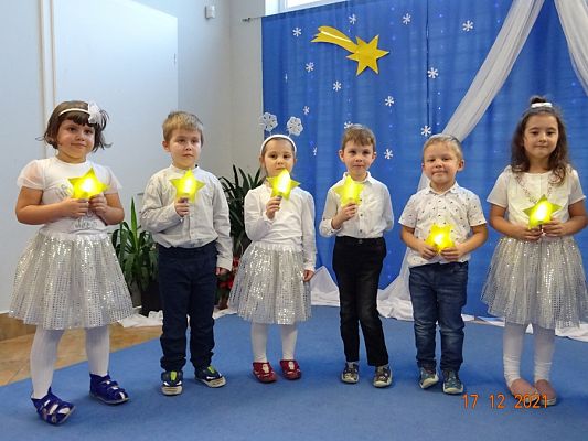 Grafika #13: Przedstawienie świąteczne cz. IV