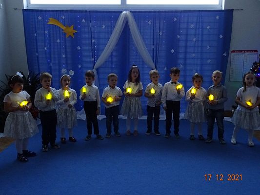 Grafika #15: Przedstawienie świąteczne cz. IV