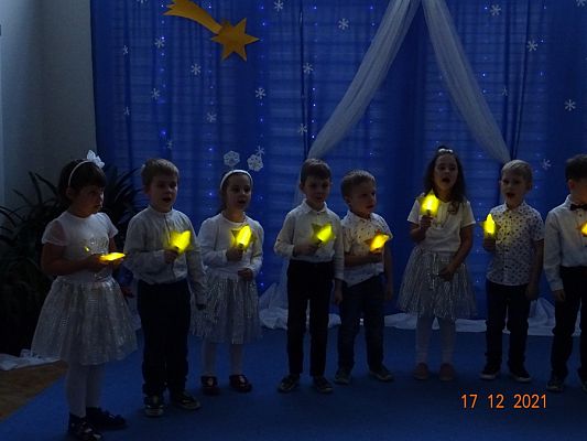 Grafika #16: Przedstawienie świąteczne cz. IV