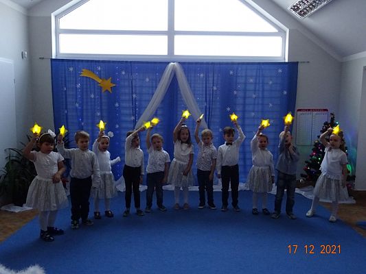 Grafika #18: Przedstawienie świąteczne cz. IV