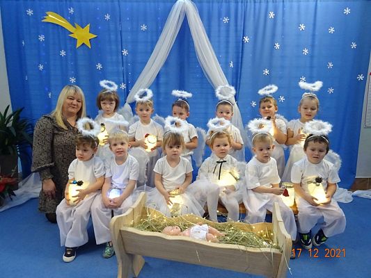 Grafika #20: Przedstawienie świąteczne cz. IV