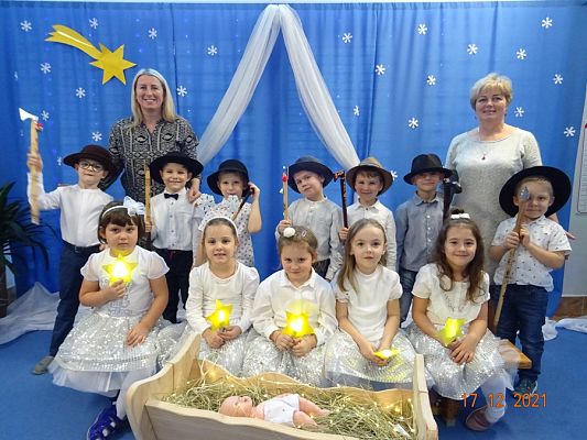 Grafika #21: Przedstawienie świąteczne cz. IV