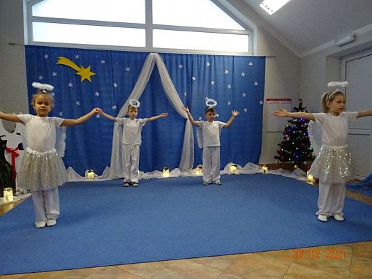 Grafika #0: Przedstawienie świąteczne cz. V