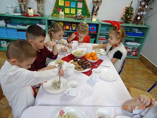 Grafika #7: Wigilia w przedszkolu cz. II