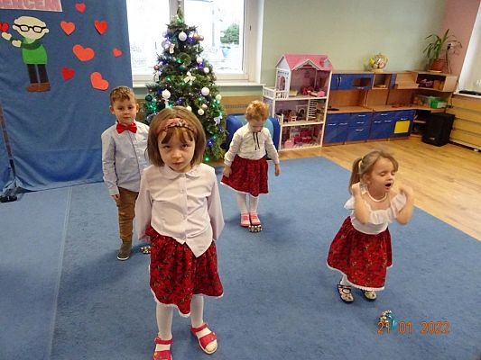 Grafika #8: Dzień Babci i Dziadka w grupie I Motylki