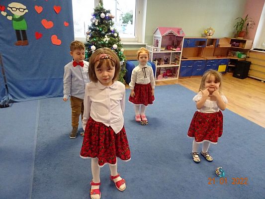 Grafika #9: Dzień Babci i Dziadka w grupie I Motylki