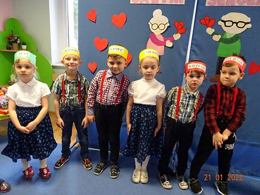 Grafika #0: Dzień Babci i Dziadka w gr. II Rybki