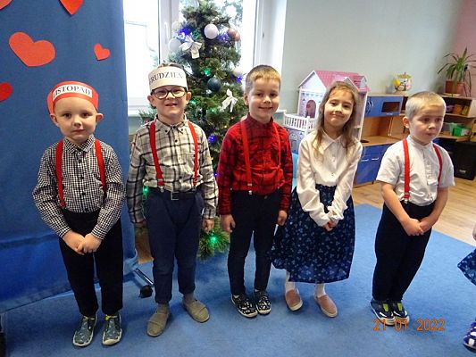 Grafika #1: Dzień Babci i Dziadka w gr. II Rybki