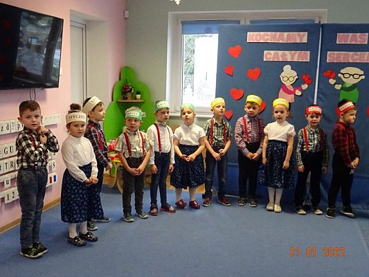 Grafika #4: Dzień Babci i Dziadka w gr. II Rybki