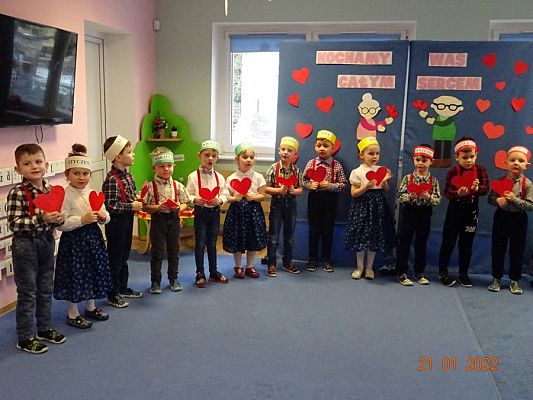 Grafika #8: Dzień Babci i Dziadka w gr. II Rybki