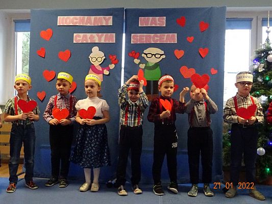 Grafika #10: Dzień Babci i Dziadka w gr. II Rybki