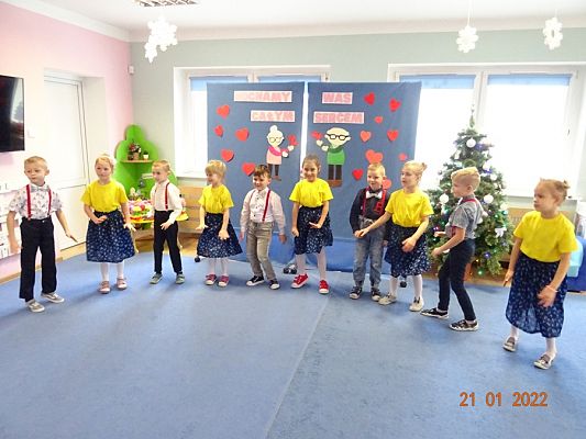 Grafika #7: Dzień Babci I Dziadka w gr. III Sowy