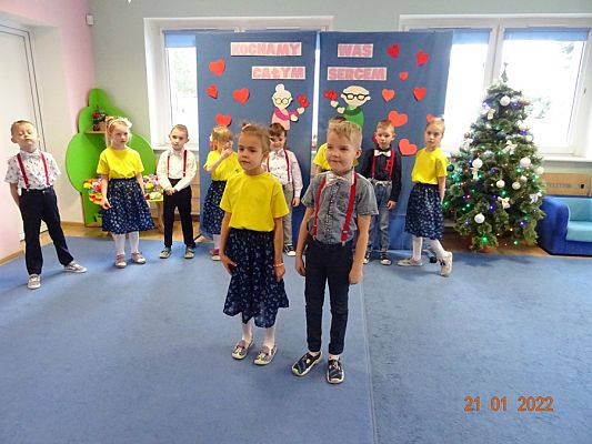 Grafika #20: Dzień Babci I Dziadka w gr. III Sowy