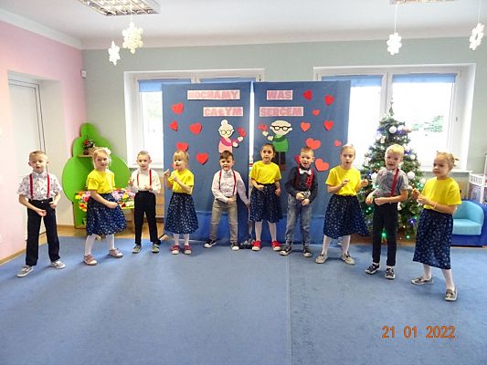 Grafika #21: Dzień Babci I Dziadka w gr. III Sowy