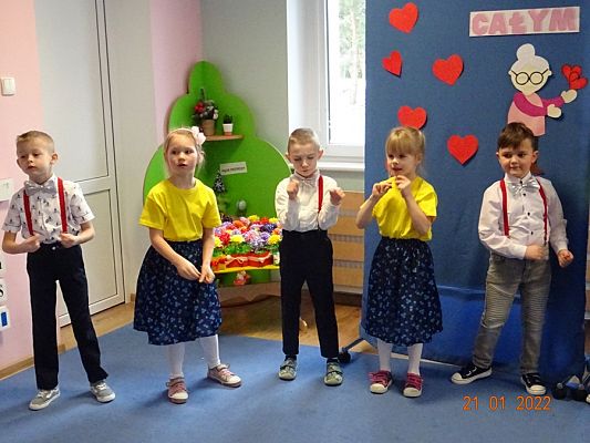 Grafika #23: Dzień Babci I Dziadka w gr. III Sowy