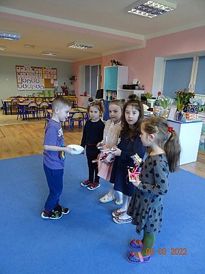 Grafika #15: Międzynarodowy Dzień Kobiet cz. I