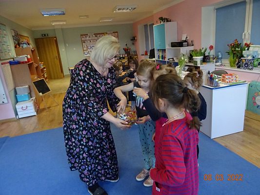 Grafika #9: Międzynarodowy Dzień Kobiet cz. II