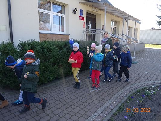 Grafika #7: Przedszkolaki witają wiosnę