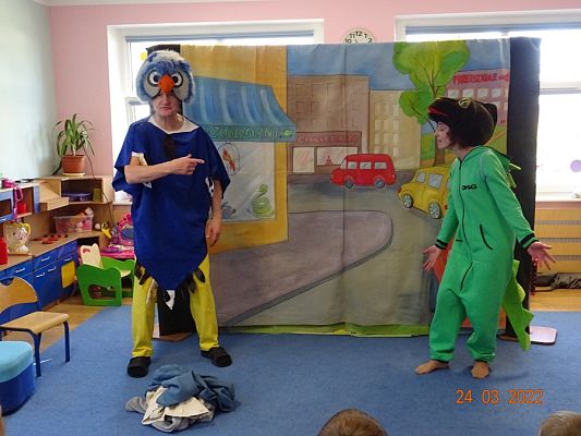 Grafika #5: Teatrzyk Dino-nowy przyjaciel