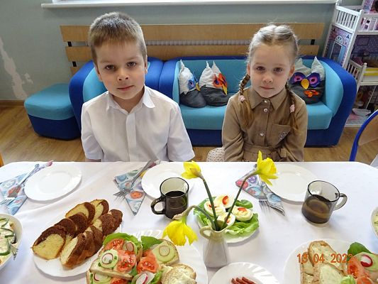 Grafika #3: Śniadanie wielkanocne cz. I