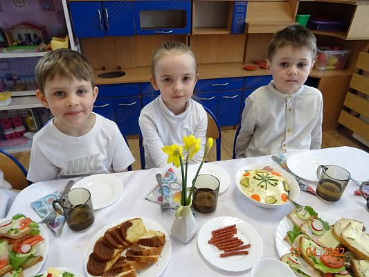 Grafika #5: Śniadanie wielkanocne cz. I